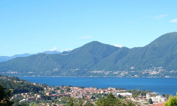 Luino Apartment | Villa dei Fiori