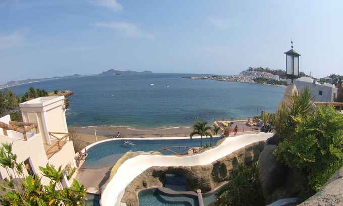 Peninsulas de Santiago Villa | Villa Del Palmar with Beach Club