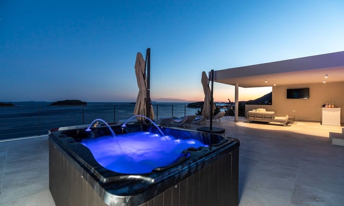 Prizba Villa | Villa Desire - Three Bedroom Villa with Pool and Sea View