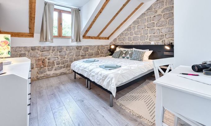 Mali Ston Villa | Villa Dovecote with Private Sauna, Jacuzzi & Gym