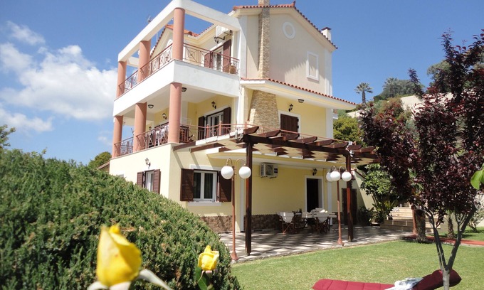 Sarlata House | Villa Elpida - ground floor apartement