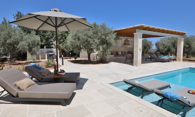 Asteri Villa | Villa Ephelia, relaxation in the olive grove, with sea view,nPool can be heated.