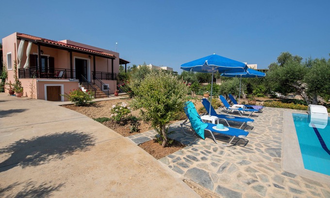 Asteri Villa | Villa Estia, a little paradise on earth