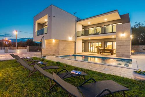 Donje Rastane Villa | Villa F&A ZadarVillas