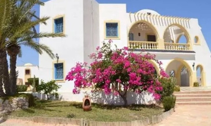 Djerba Midun Villa | VILLA FEDERICA beautiful spacious with private pool 5 minutes from the beach Yati