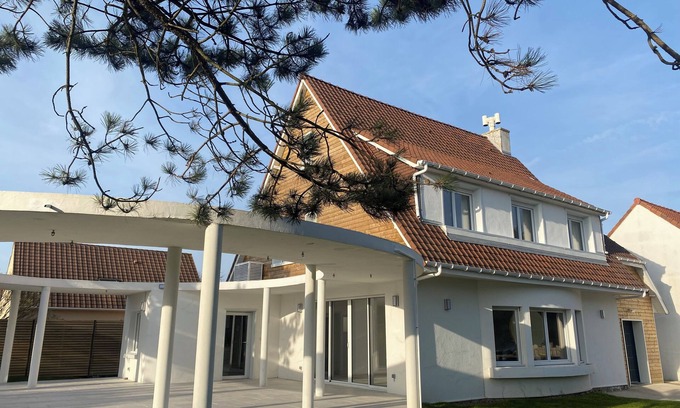 Hardelot-Plage Villa | Villa for 15 people in a prime location at Hardelot plage! All on foot!