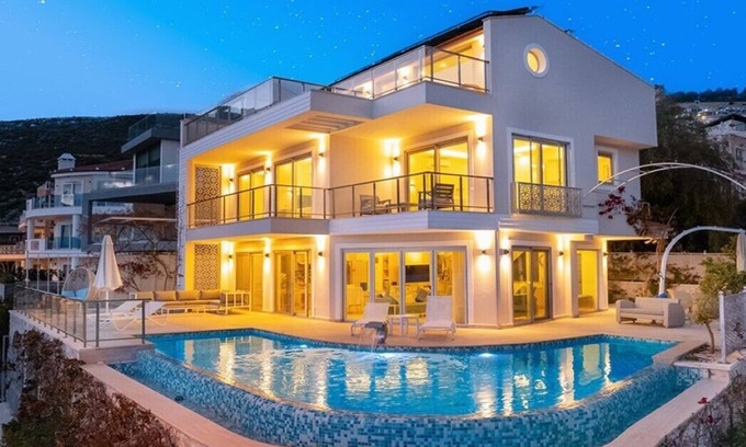 Kalkan Villa | Villa for 10, Superb Sea Views, Heated Pool, Sauna & Hamam. 5 Mins Walk to Sea!