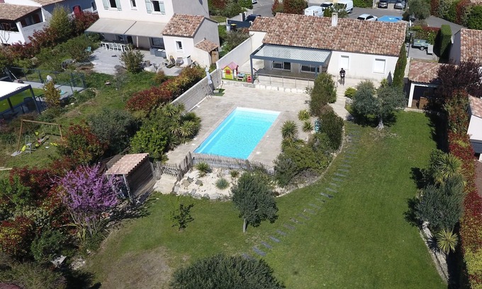 Saint-Genies-de-Fontedit Villa | Villa Avec un Grand Jardin et Piscine à St Genies de Fontedit