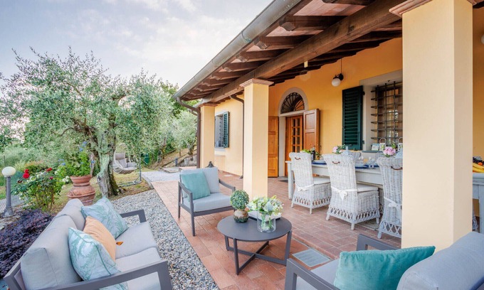Lucca Villa | Villa Gabry Farmhouse with Incredible View on the Hills close to Lucca Town Centre