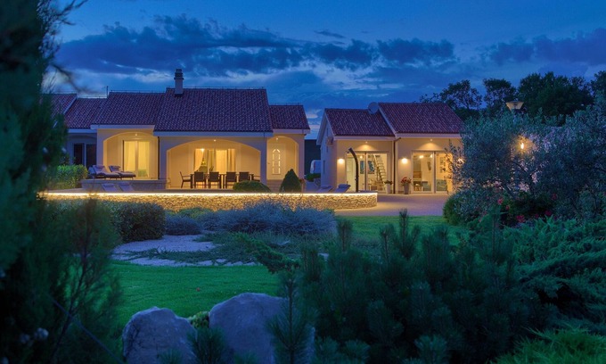 Vrh Villa | Villa Gardena with heated pool (Kvarner - Vrh)