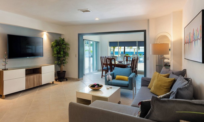 Cozumel House | VILLA GRANDE, 4-bedroom Oceanfront Villa in Cozumel México at Villas Santa Pilar