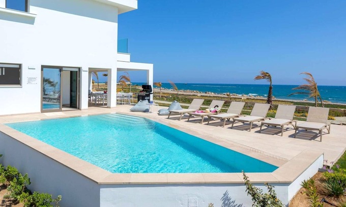 Softades Villa | Villa, gym, sauna, only minutes from the sea