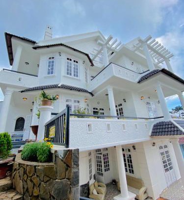 Phuong 10 Apartment | Villa Hằng Nga 3
