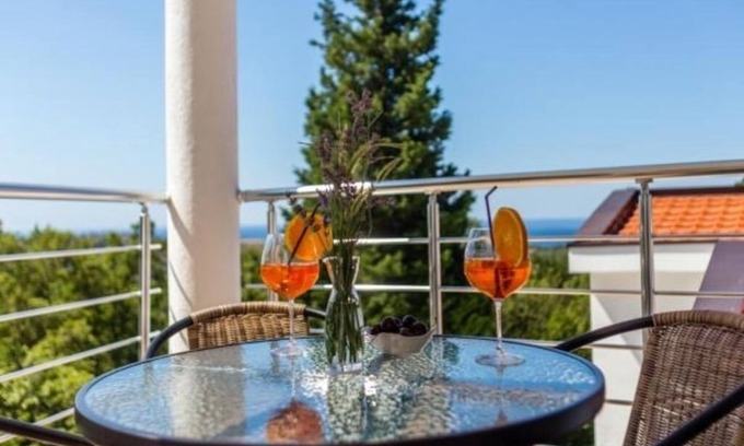 Zgrade Villa | Villa Hanna with Private Pool in Sutomore