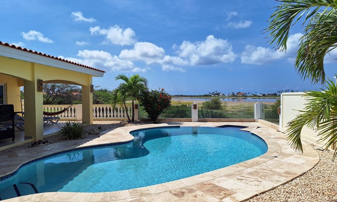 Esmeralda Villa | Villa Heaven On Earth breathtaking view private pool clean 4 br +studio optional