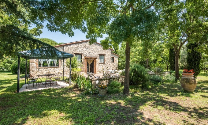 Campiglia Villa | Villa "Il Poggio di San Gimignano" with Pool, Wi-Fi, A/C, Terrace & Garden