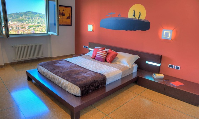 Diano Marina Villa | Villa il Poggiolo - Modern Hi-Tech villa, for 16, with Jacuzzi and HEATED pool, sea-view