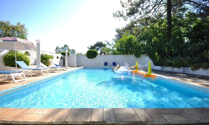 Almancil House | Villa in Almancil with Pool and Golf Green