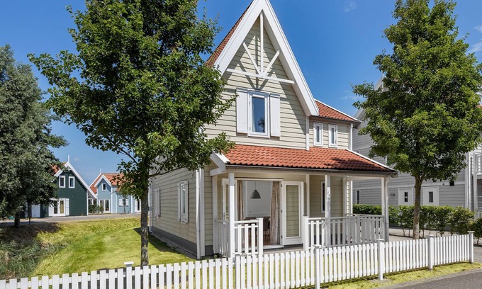 Bruinisse Villa | Villa in Aquadelta with Private Sauna