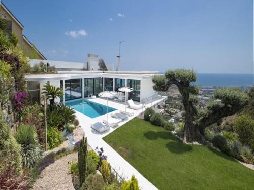 Mas Ram Villa | Villa in Barcelona with Sea Views and Beach
