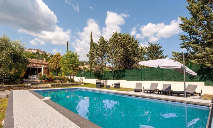 Callian House | Villa in Cannes with Heated Pool & Boat Trips