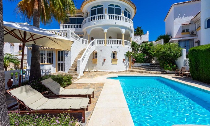 Mijas Villa | Villa in Cerros del Aguila