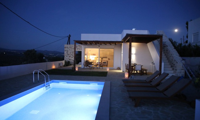 Kamilari Villa | Villa in Kamilari, Heraklion and surroundings sea and mountain view and private swimming pool