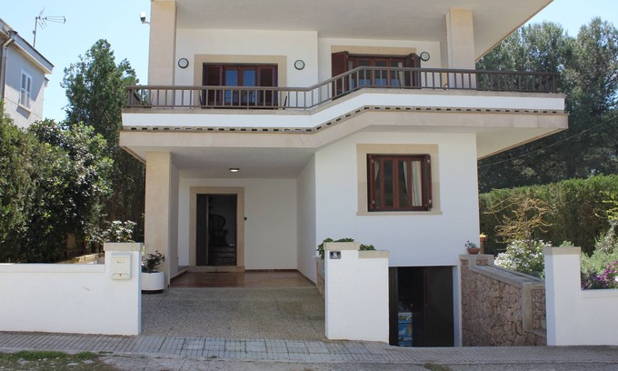 Mal Pas-Bon Aire House | VILLA IN MANRESA WITH SEA VIEWS