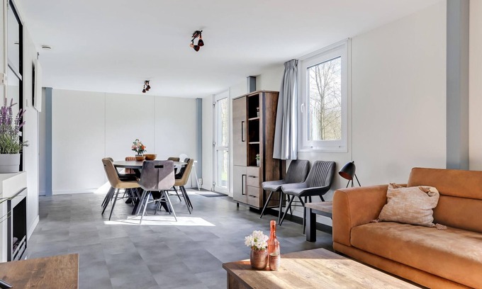 Noordwolde House | Villa in nature with hot tub and infrared sauna