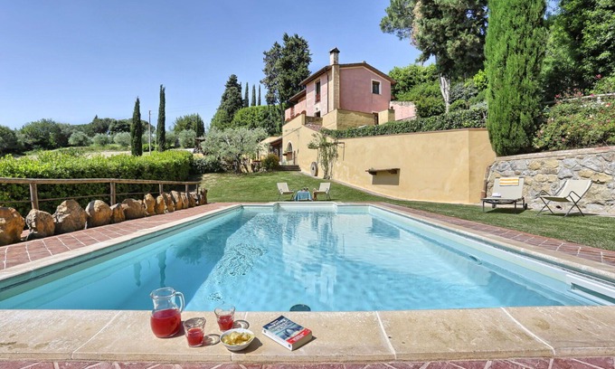 Gambassi Terme Villa | Villa in Pillo with 5 bedrooms sleeps 10