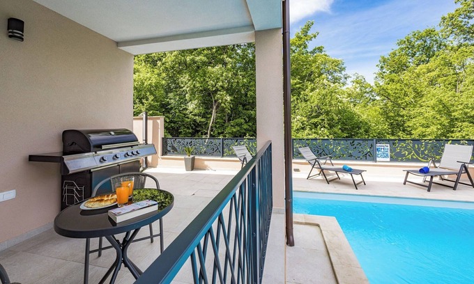 Nova Vas Villa | Villa IN with Private Swimming Pool