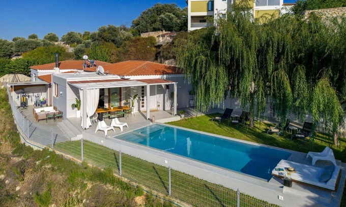 Rethymno Villa | Villa in Zakynthos with Private Pool