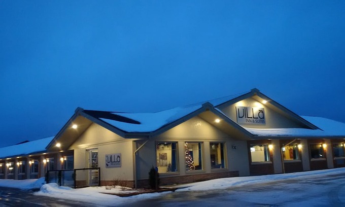 Hearst Hotel | Villa Inn & Suites, SureStay Collection by Best Western