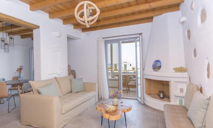 Plaka Villa | Villa IRIS - Salinus Naxian Villa