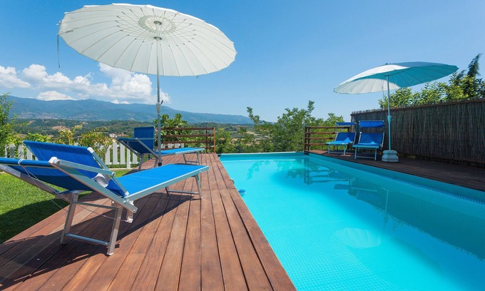 Figline e Incisa Valdarno Villa | Villa 'Einstein House' with Private Pool, Wi-Fi and Air Conditioning