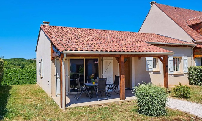 Lanzac Villa | Villa jacuzzi, semi-detached, 1 bathroom 4 persons