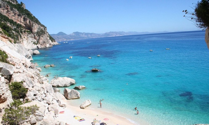 Baunei Apartment | Villa Janas. Apartments near the beach with sea views and mountain