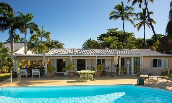 Grand Fond Villa | Villa Kitana - Agréable et belle maison créole avec vue mer