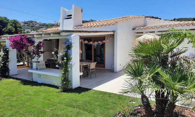 Costa Rei Villa | Villa 'Kika' with Private Terrace, Wi-Fi and Air Conditioning
