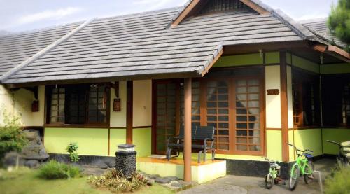Cipanas Villa | Villa Kota Bunga Ade Type Jepang - 0608
