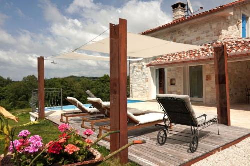 Bibali Villa | Villa Krug with 3 br and a pool immersed in nature near Buje