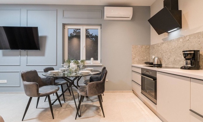 Silo Villa | Villa Lacrima apartment 1 with pool