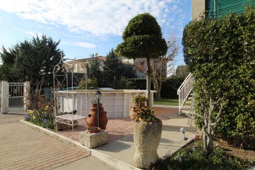 Lazise House | VILLA LE FATE dimora di Charme con piscina