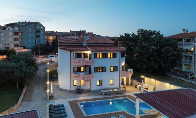 Vintijan Villa | Villa LeaLeana by Istrabook