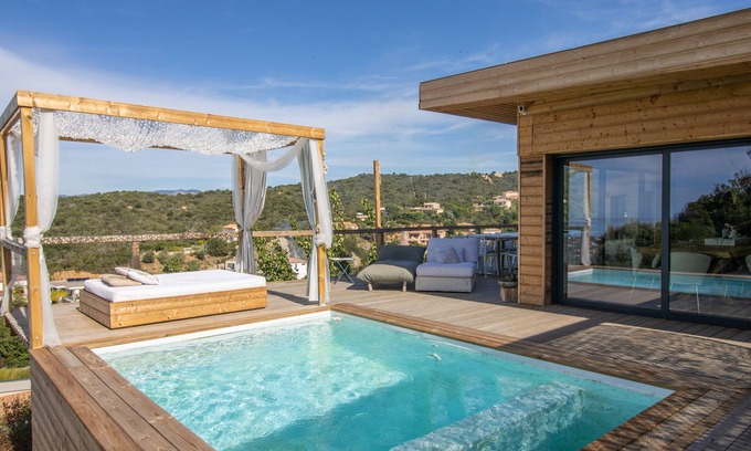 Albitreccia Villa | Villa Liliekaena'with Sea View, Wi-Fi and Air Conditioning