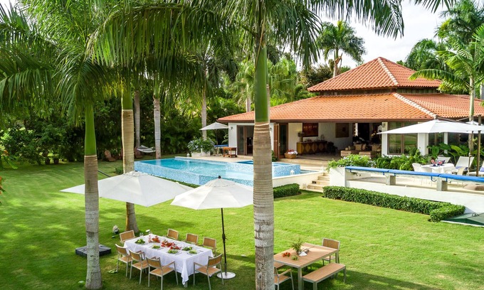 Cajuiles Villa | Villa located on the famous Teeth of the Dog Golf Course.