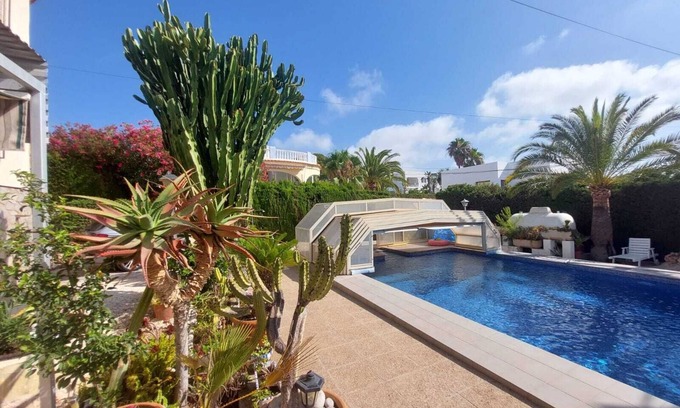 Calpe City Center Ski Chalet | VILLA LOS ALMENDROS WITH PRIVATE POOL