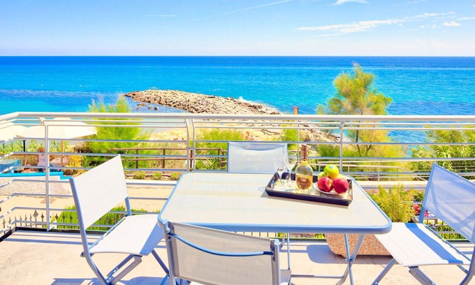 San Lorenzo al Mare Apartment | Villa Lucrezia - directly on the beach and the cycle path, for 4, with sea-view terrace 8054LT0012