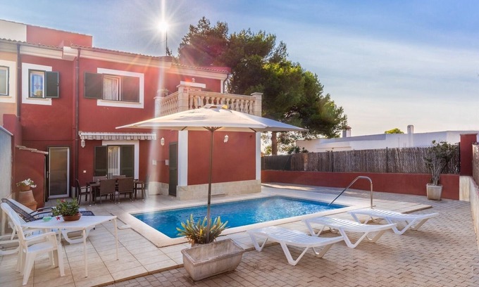 Tolleric House | Villa Malen's A place to rest and Discover
