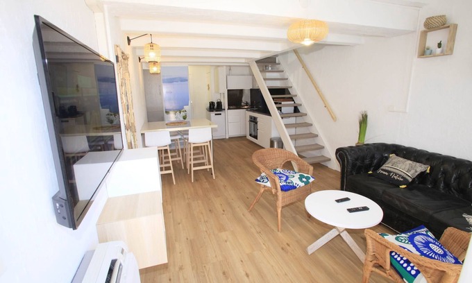 Sanary-sur-Mer Villa | Villa Mama Quilla 5 minutes' walk from the beach